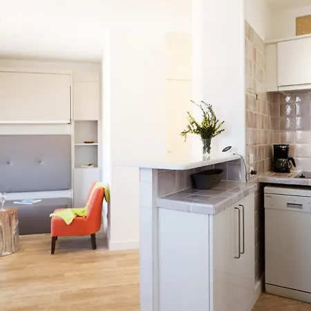 Charming 4 Studio With Pool And Garage * سان تروبيه