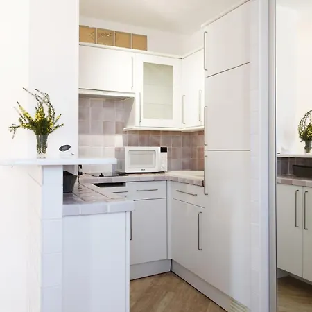 شقة Charming 4 Studio With Pool And Garage *